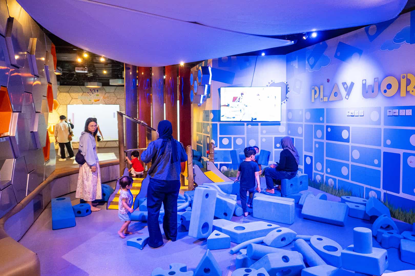 Ook leuk voor de allerkleinsten (Petrosains Discovery Centre in Kuala Lumpur)