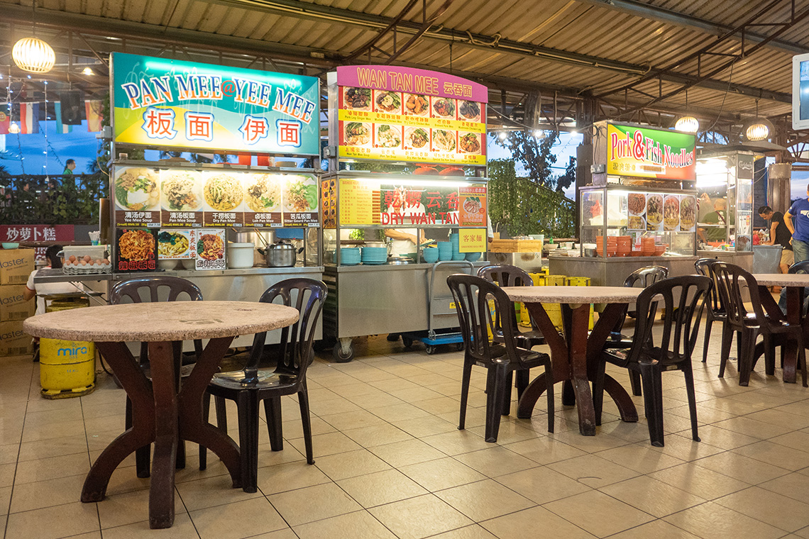 Eetkraampjes bij Ming Tien Food Court