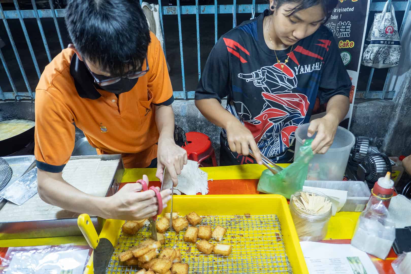 Heerlijke snacks bij Pasar Malam Van Praagh