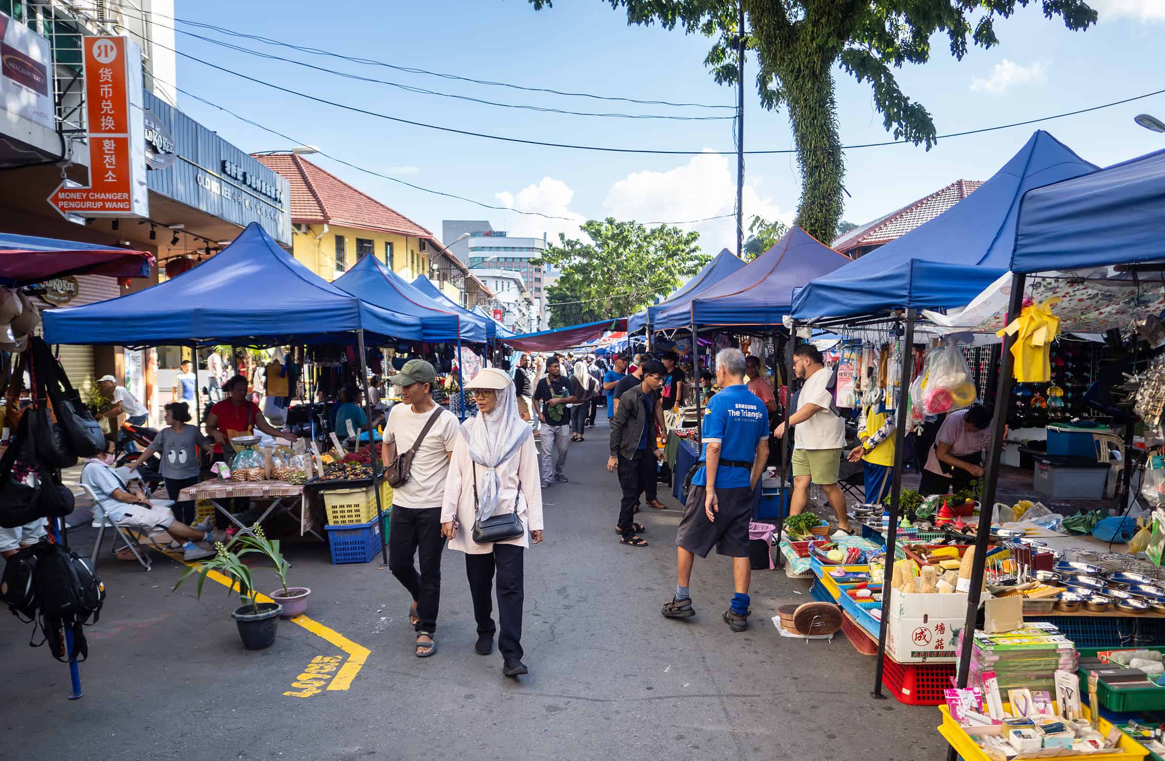 Gaya Street Sunday Market in Kota Kinabalu