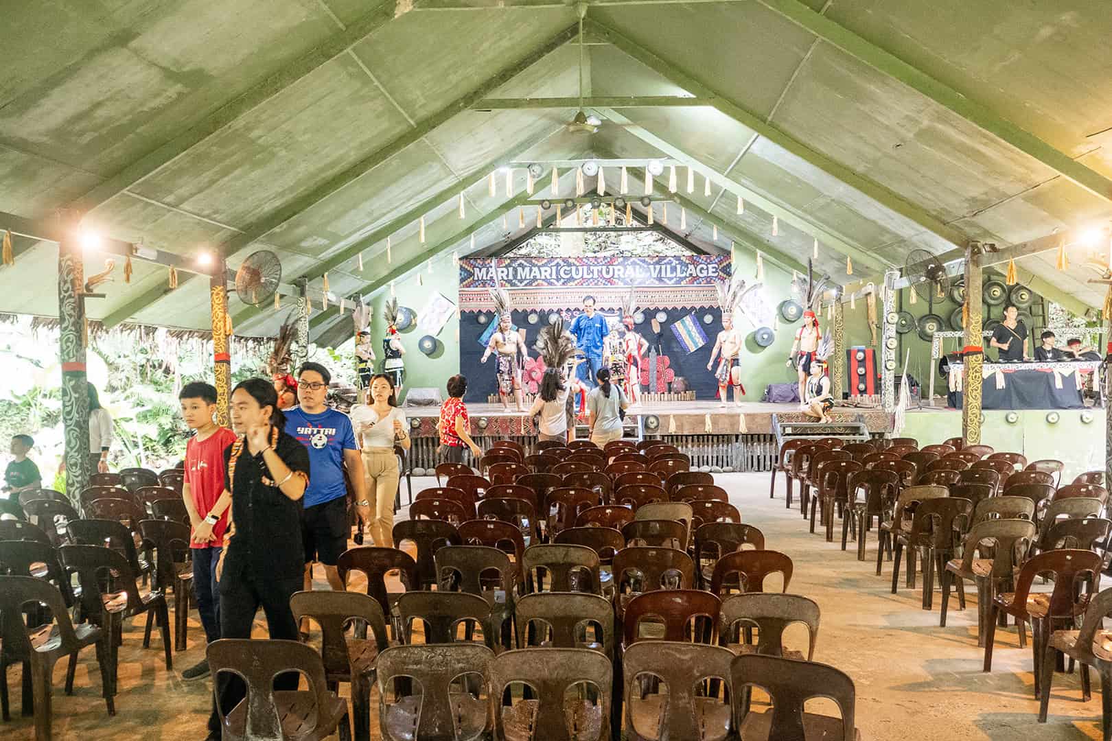 Openlucht theater bij Mari Mari Cultural Village (Kota Kinabalu)