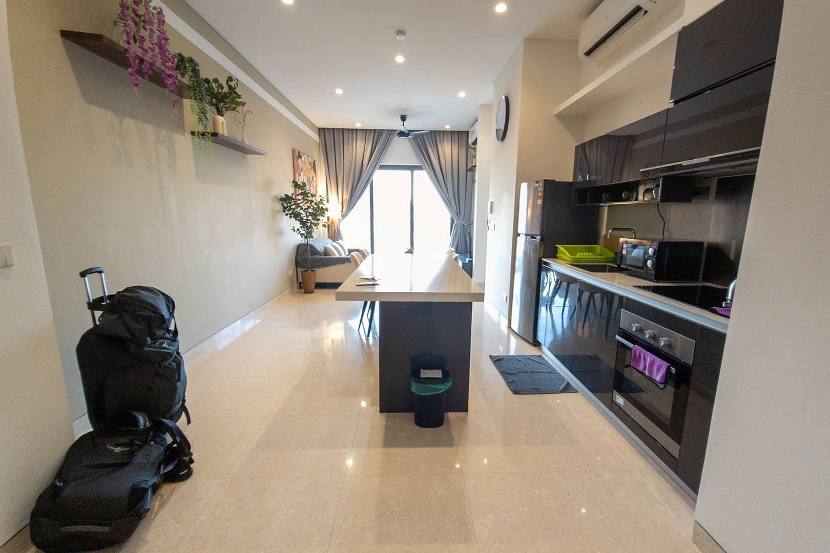 Woonkamer en keuken, Lucentia Residences, Lalaport BBCC in Kuala Lumpur