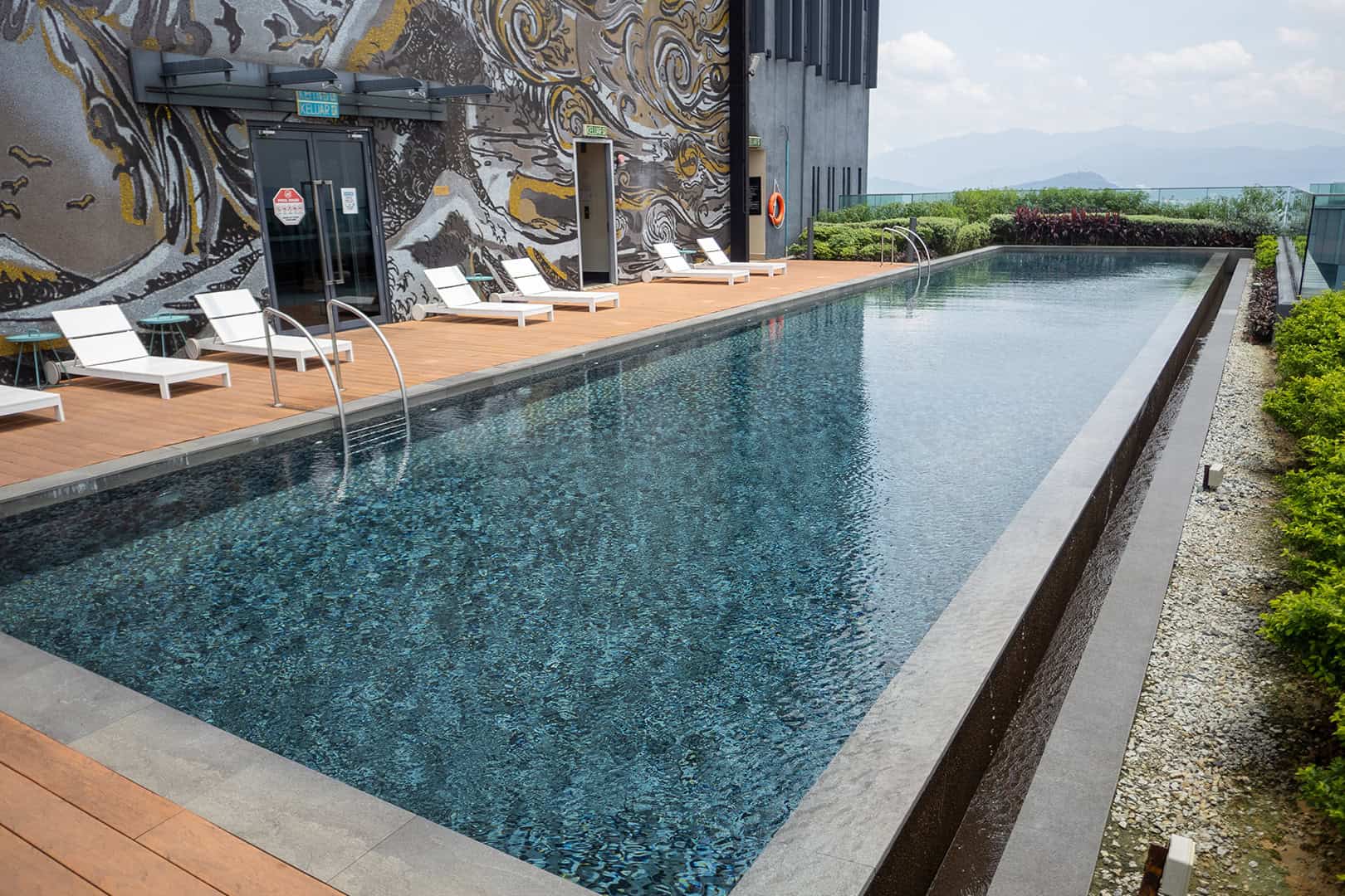 Rooftop zwembad Star Suites KLCC (binnen Star Residences).