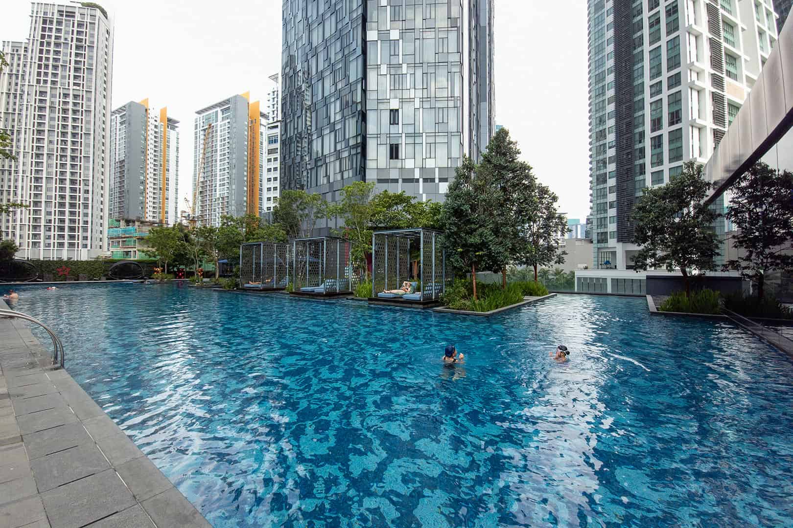 Groot zwembad Star Suites KLCC (Star Residence Kuala Lumpur).