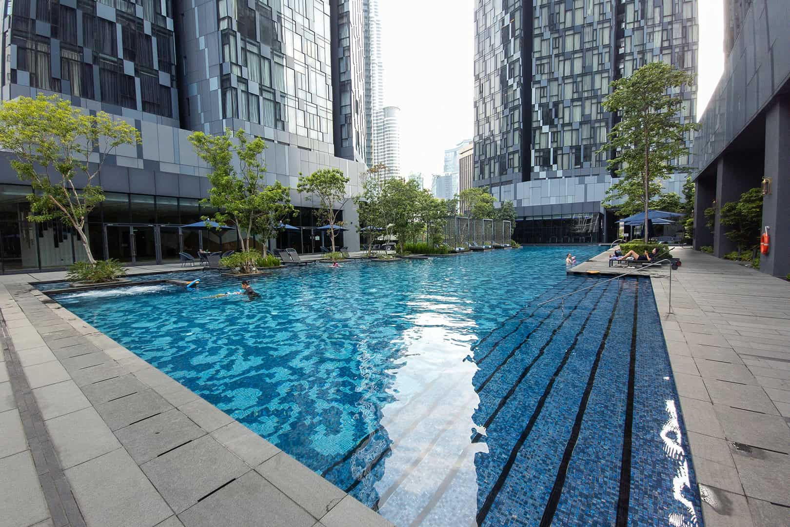 Groot zwembad Star Suites KLCC (Star Residence Kuala Lumpur).