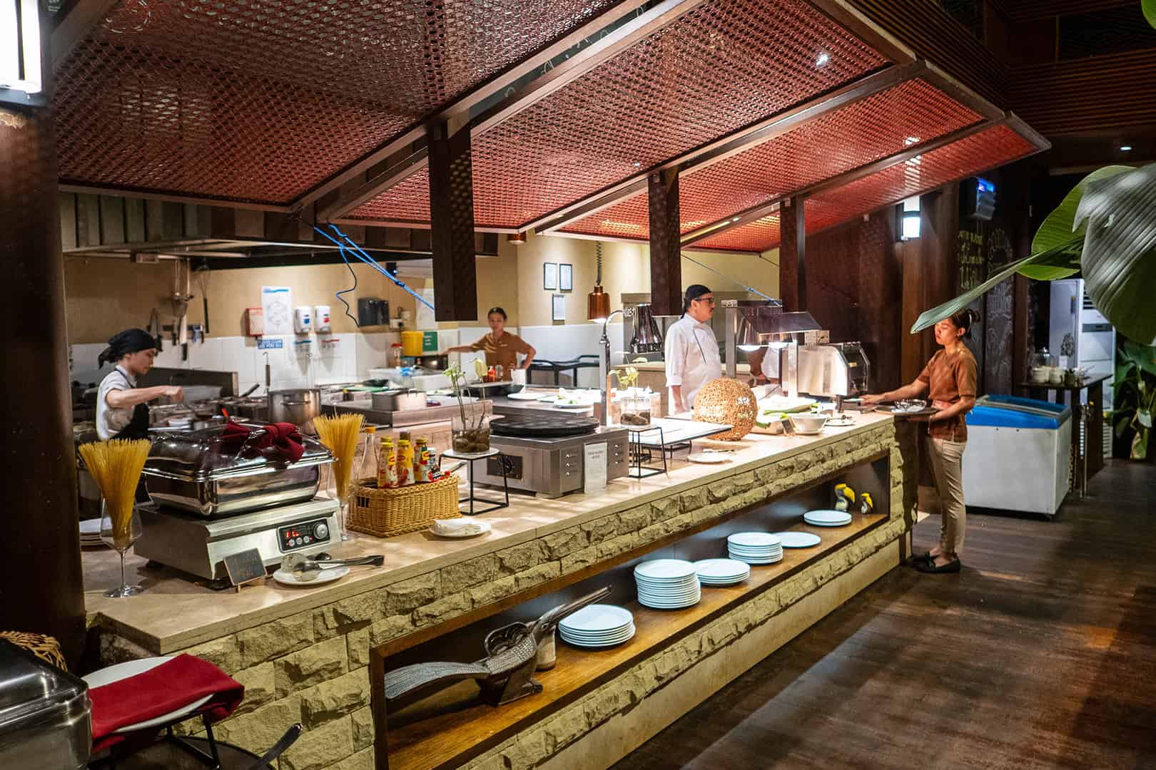Buffet Mulu Marriott Resort