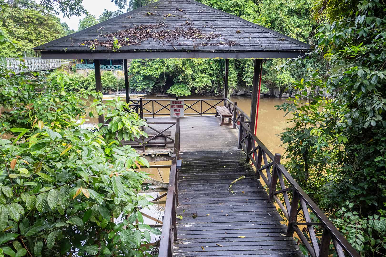 Boten bij Mulu Marriott Resort