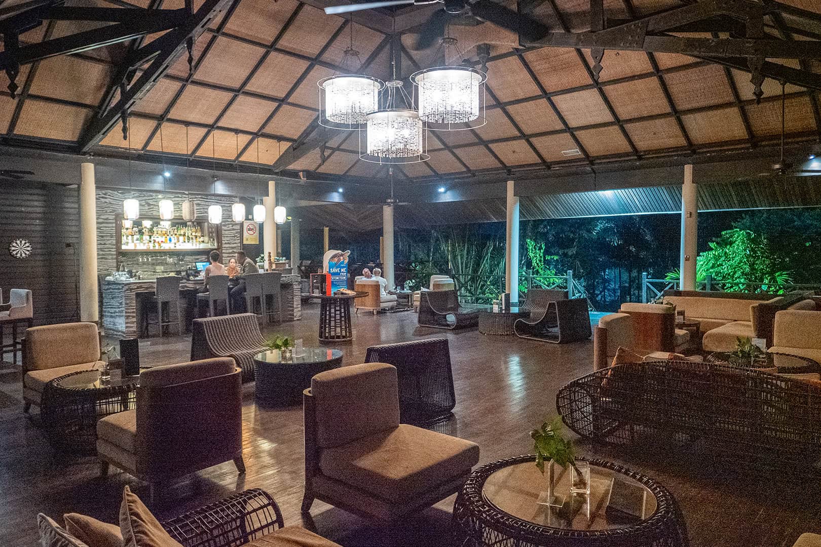 Bar Mulu Marriott Resort