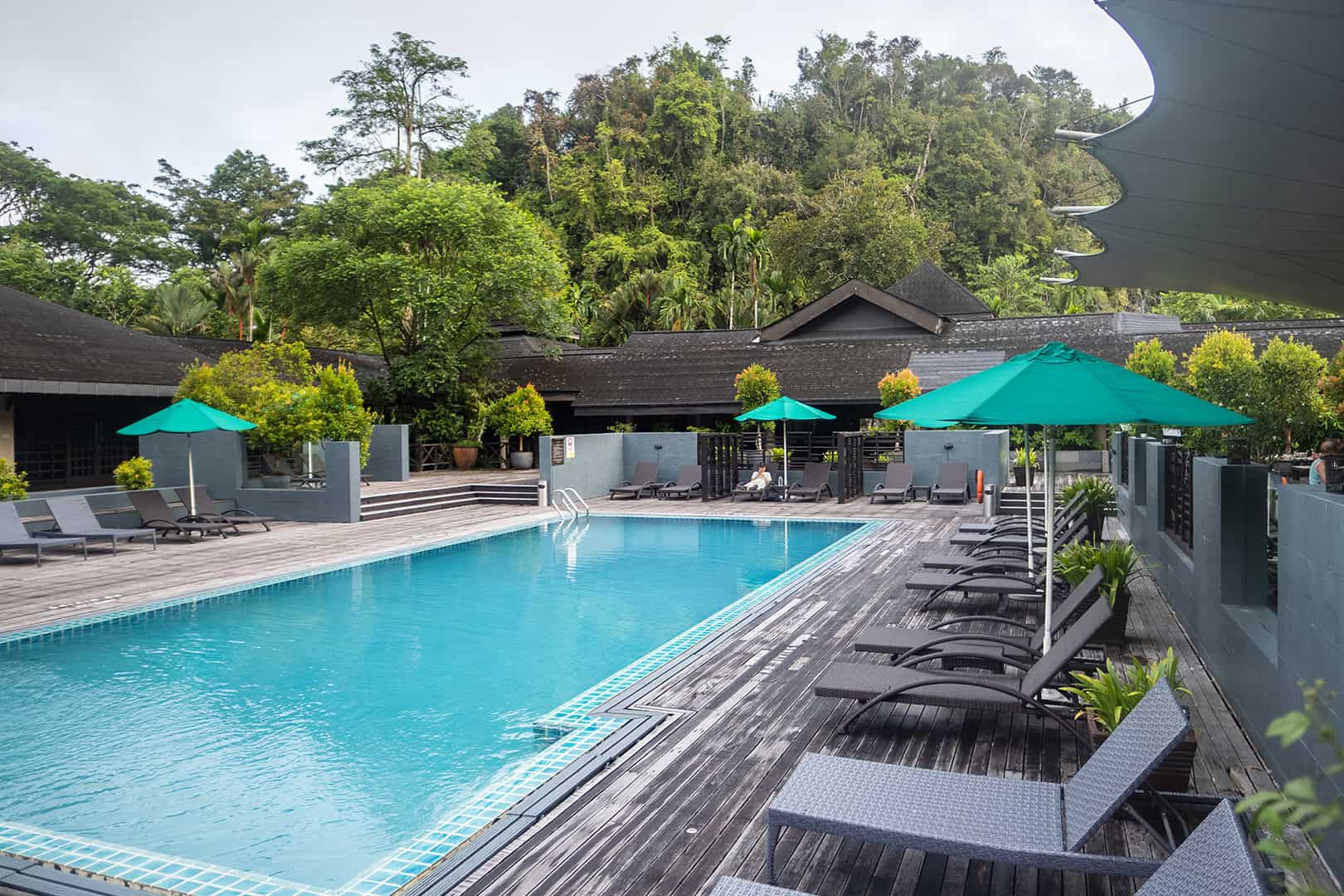 Zwembad Mulu Marriott Resort