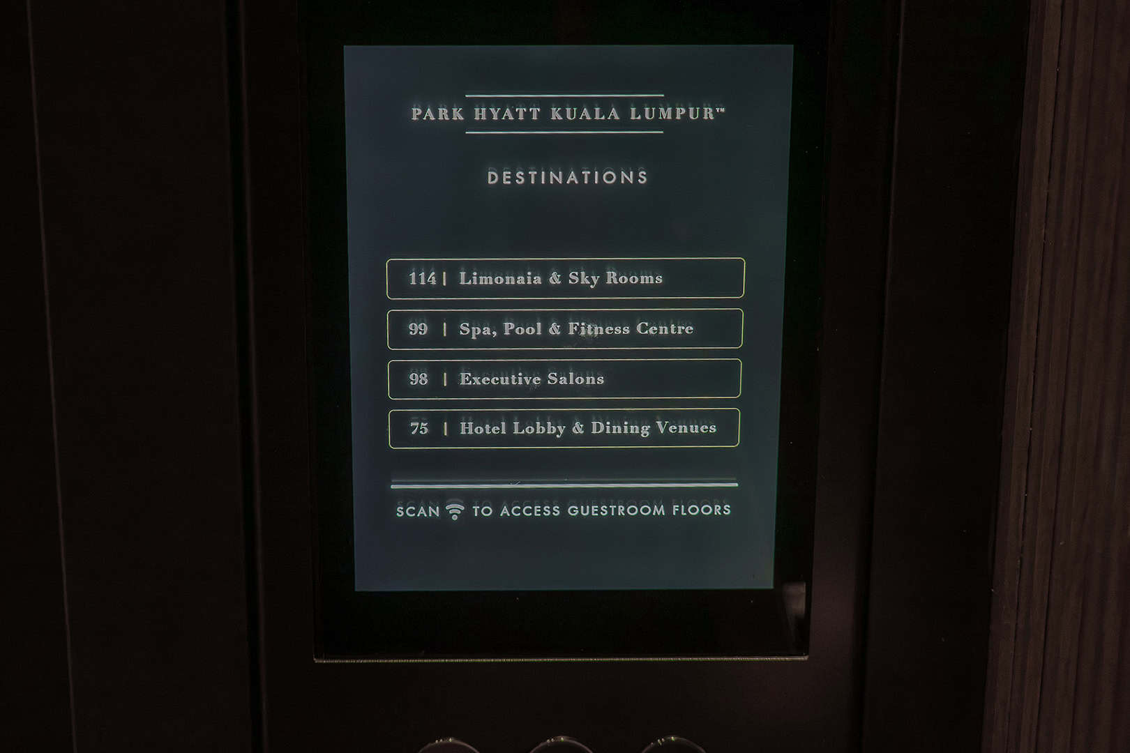Park Hyatt KL: Lift keuzemenu