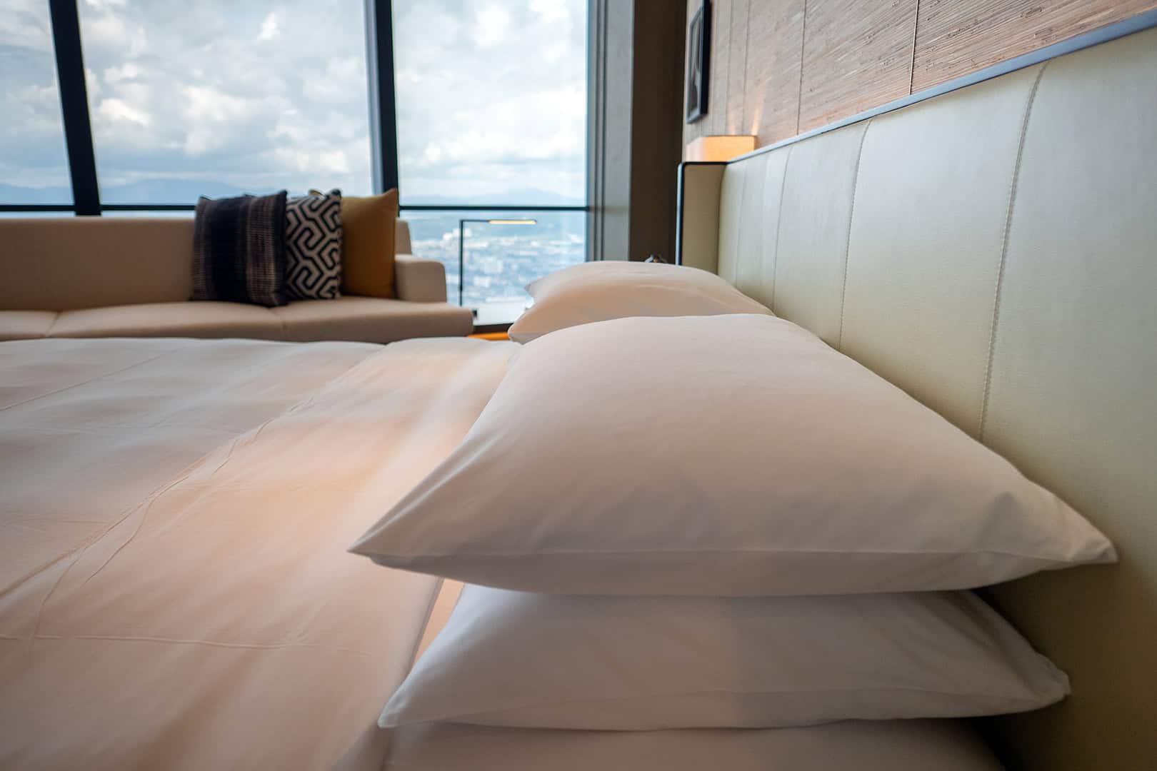 Hotelkamer Park Hyatt Kuala Lumpur: Kussens