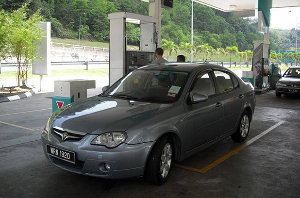 Benzinepomp in Maleisie 1