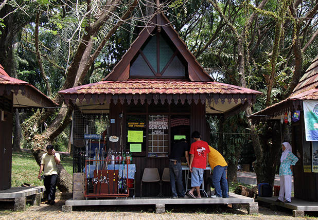 Lake Kenyir 3