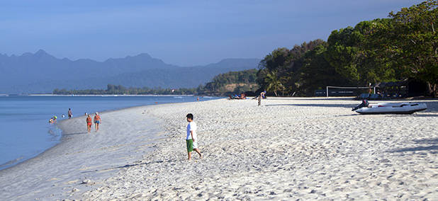 Pantai Tengah