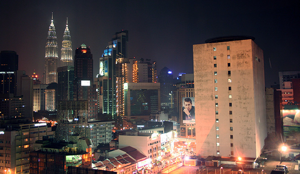 reisverslag-ilsa-2006-kuala-lumpur-by-night