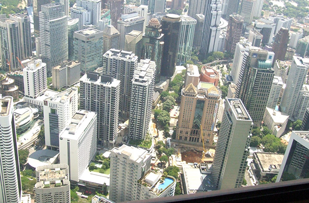 reisverslag-ilsa-2006-menara-kl-uitzicht